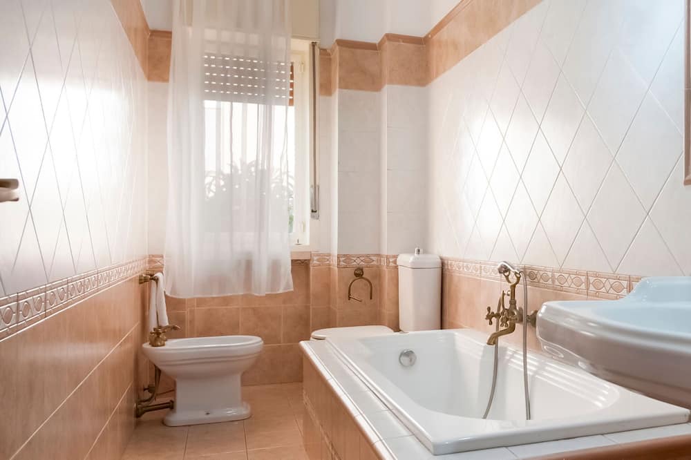 Photo of Bathroom in Nizza di Sicilia