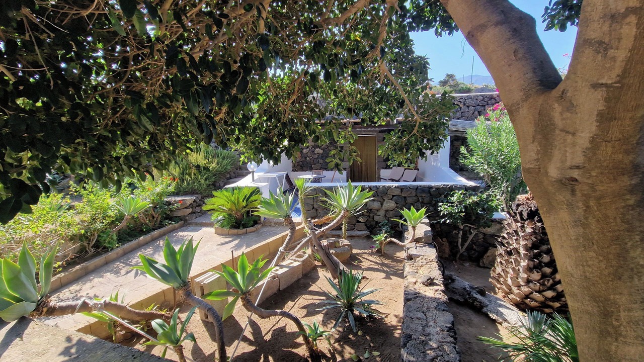 Photo of Outdoor in Kamma