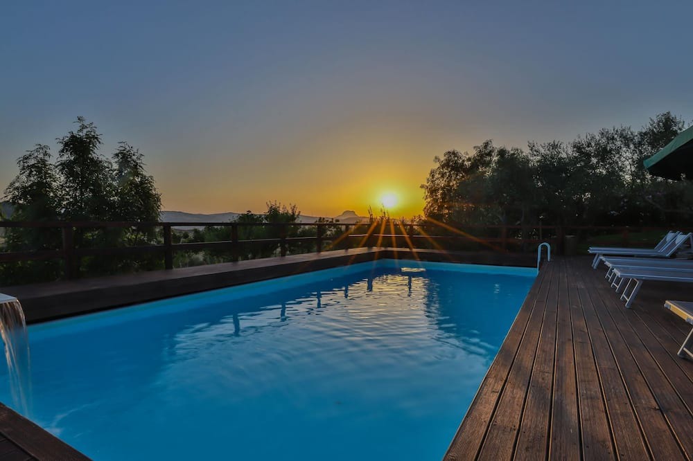 Photo of Outdoor in Alia