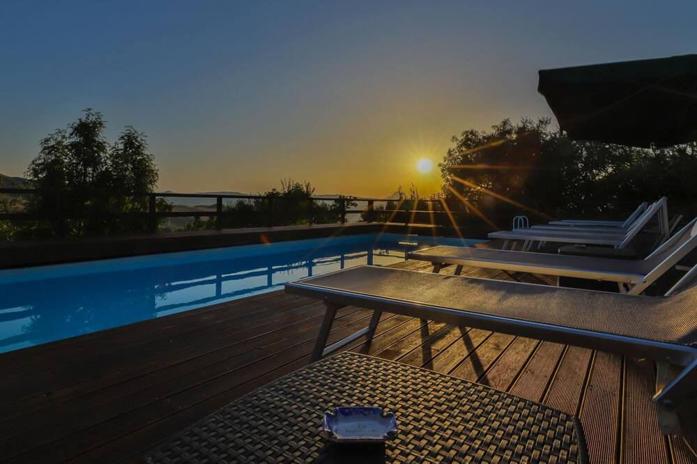Photo of Outdoor in Alia