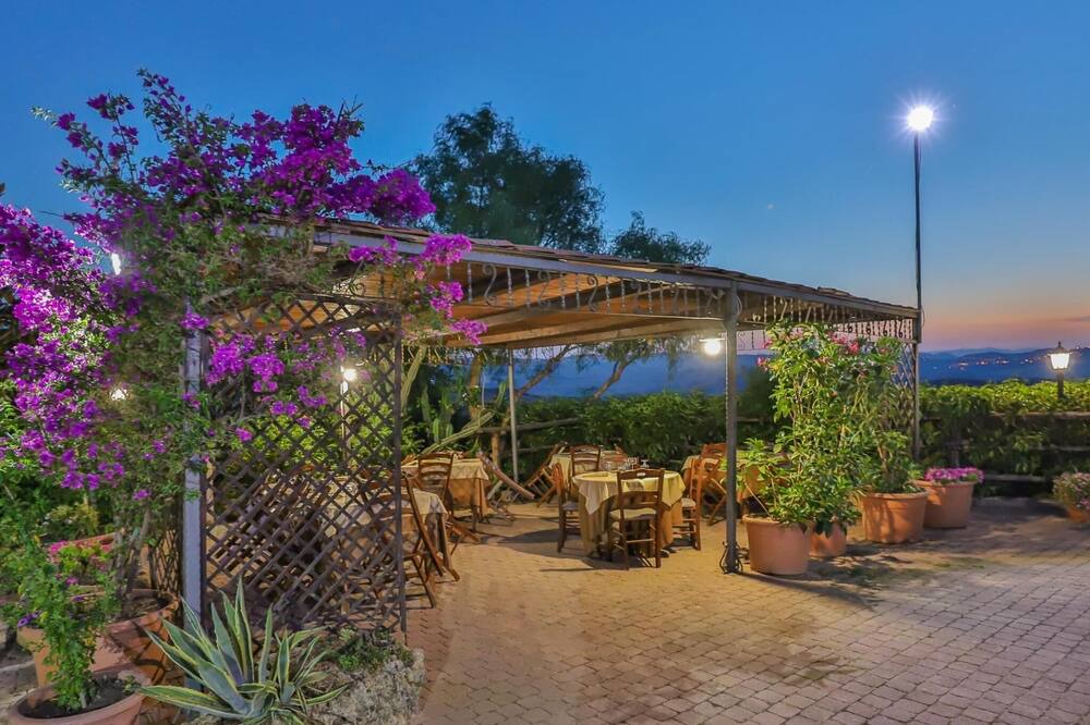 Photo of Outdoor in Alia