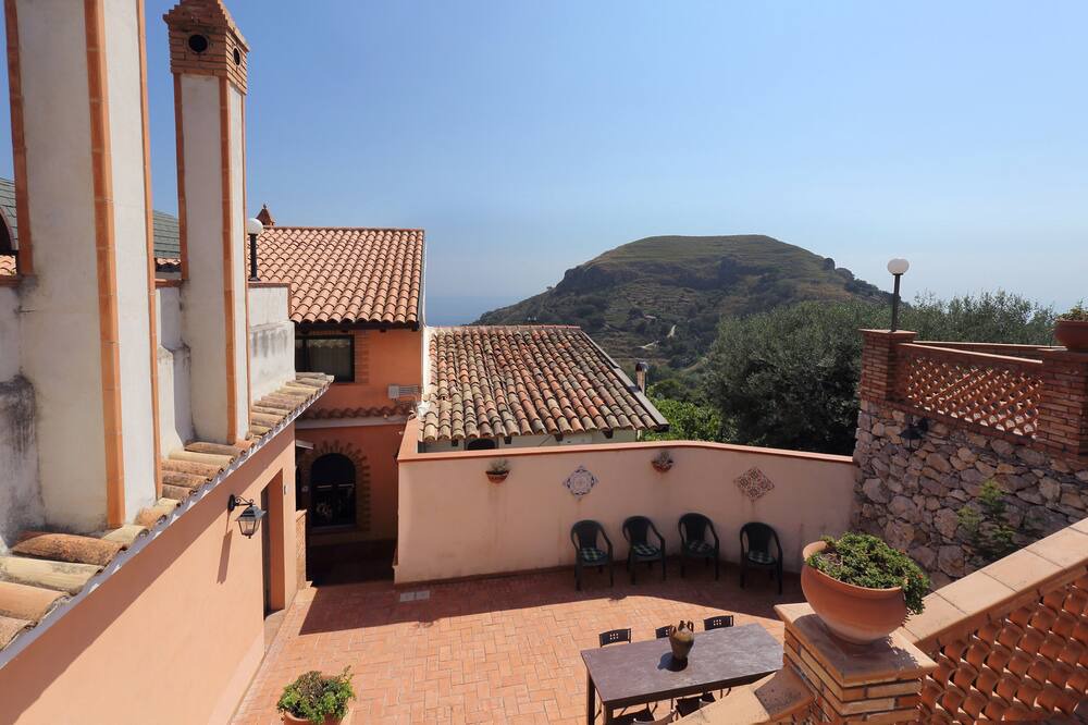 Photo of Patio Balcony in Castelmola
