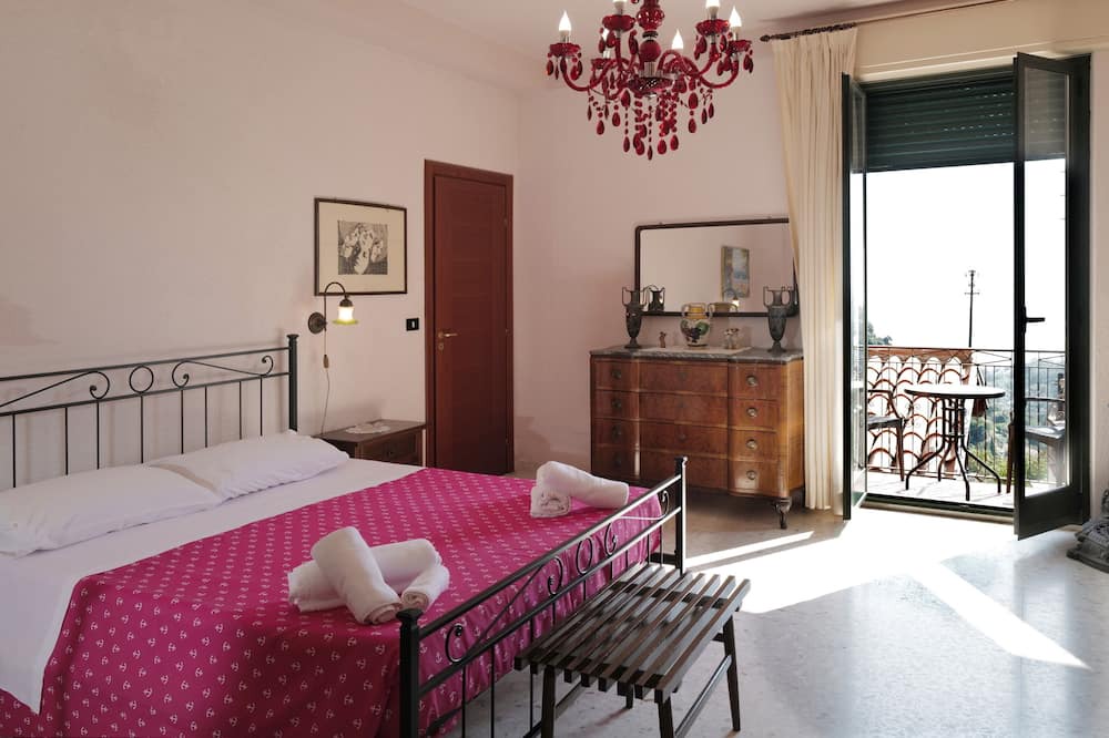 Photo of Bedroom in Castelmola