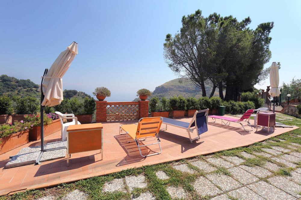 Photo of Patio Balcony in Castelmola