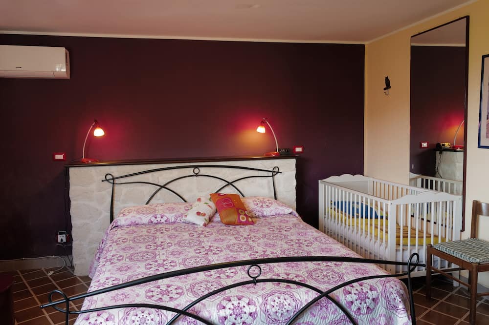 Photo of Bedroom in Castelmola