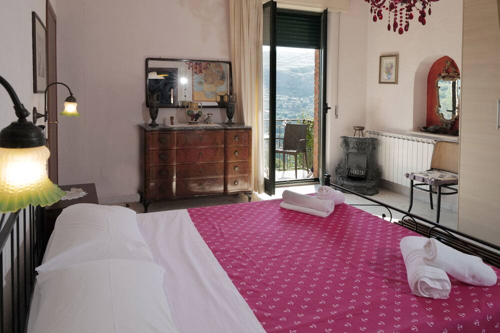 Photo of Bedroom in Castelmola