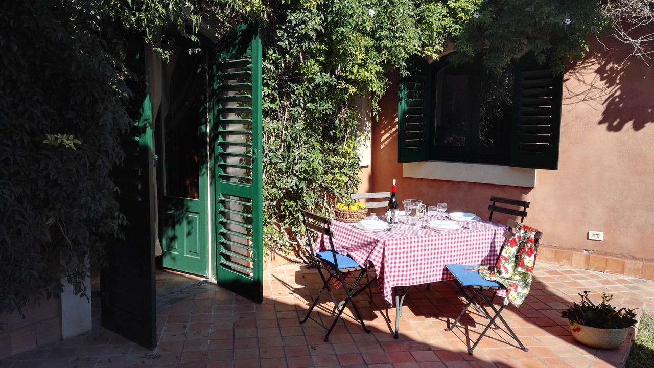Photo of Patio Balcony in Costa Saracena-Castelluccio