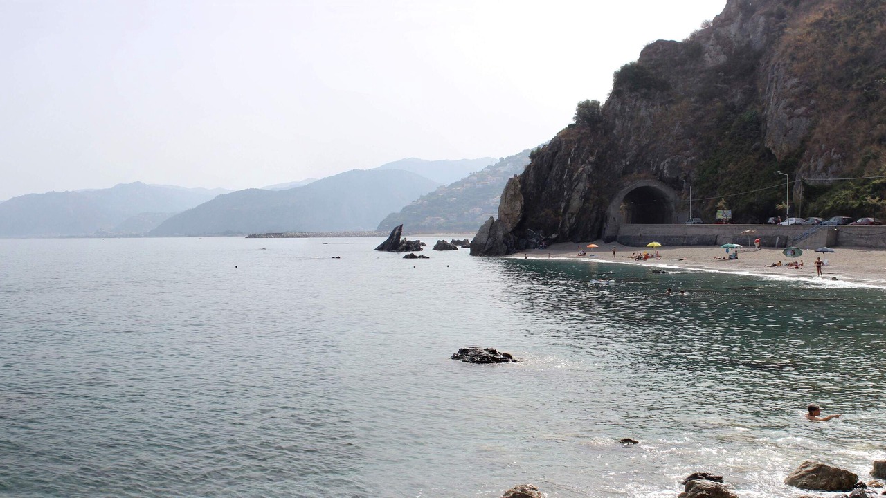 Photo of Others in Capri Leone