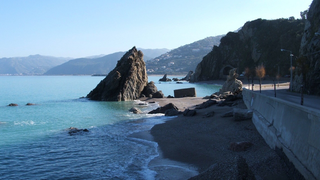 Photo of Others in Capri Leone