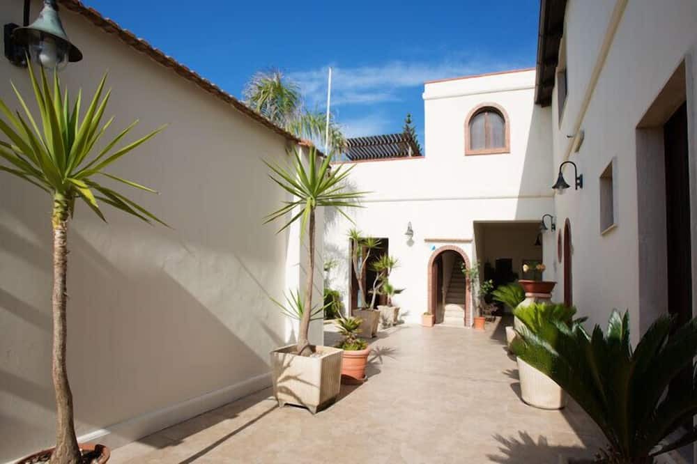 Photo of Outdoor in Santa Maria del Focallo