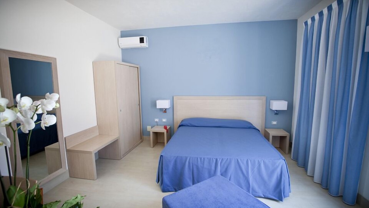 Photo of Bedroom in Lido Marausa