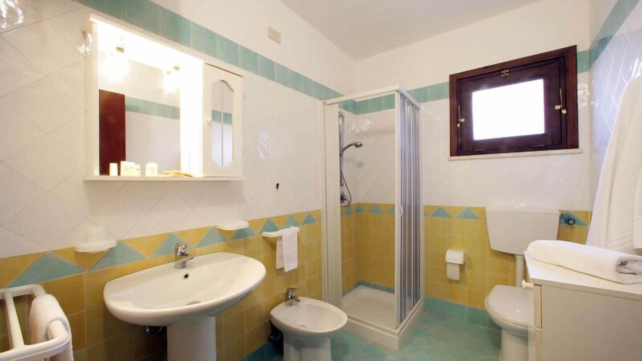 Photo of Bathroom in Lido Marausa