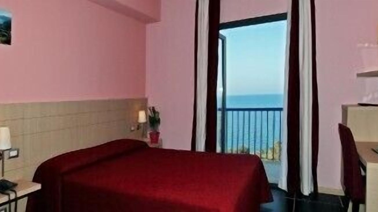 Photo of Bedroom in Castel Di Tusa