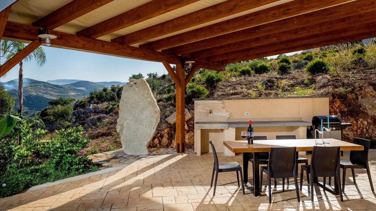 Photo of Patio Balcony in Scopello