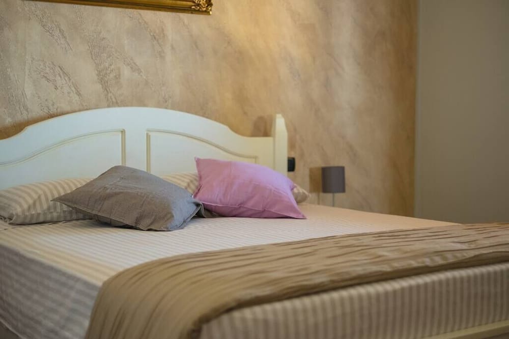 Photo of Bedroom in Santo Stefano di Camastra