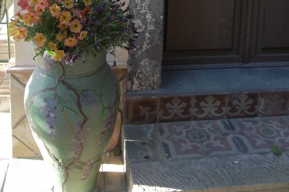 Photo of Outdoor in Mitogio