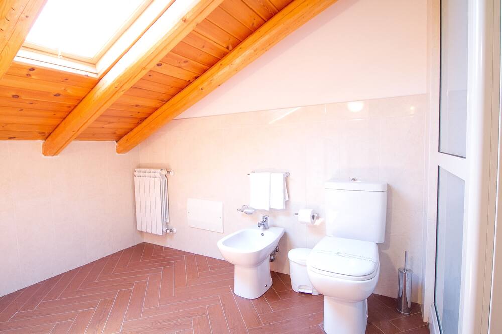 Photo of Bathroom in Trecastagni