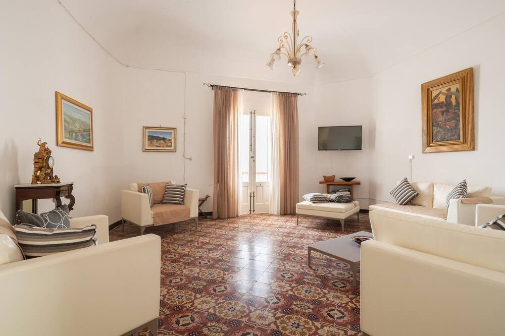 Photo of Livingroom in Sant'Andrea Bonagia