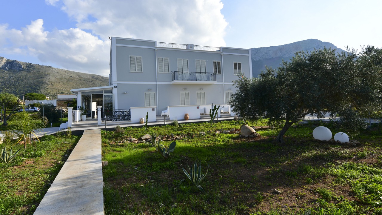 Photo of Outdoor in Terrasini