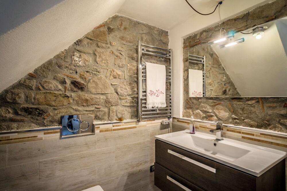 Photo of Bathroom in Novara di Sicilia
