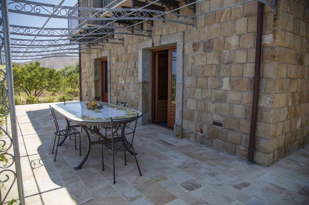 Photo of Patio Balcony in Lascari