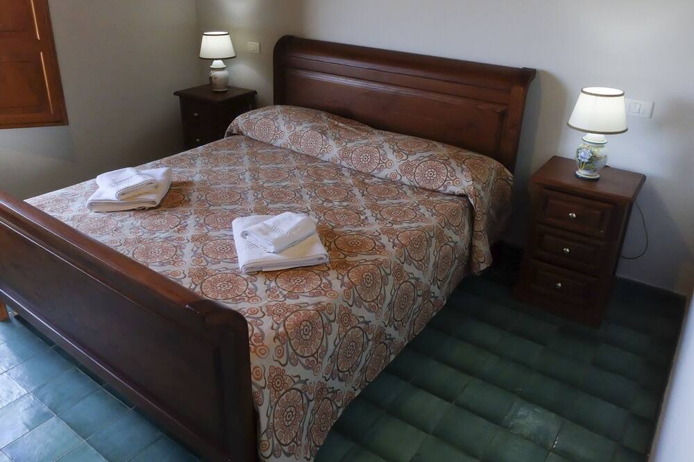 Photo of Bedroom in Lascari