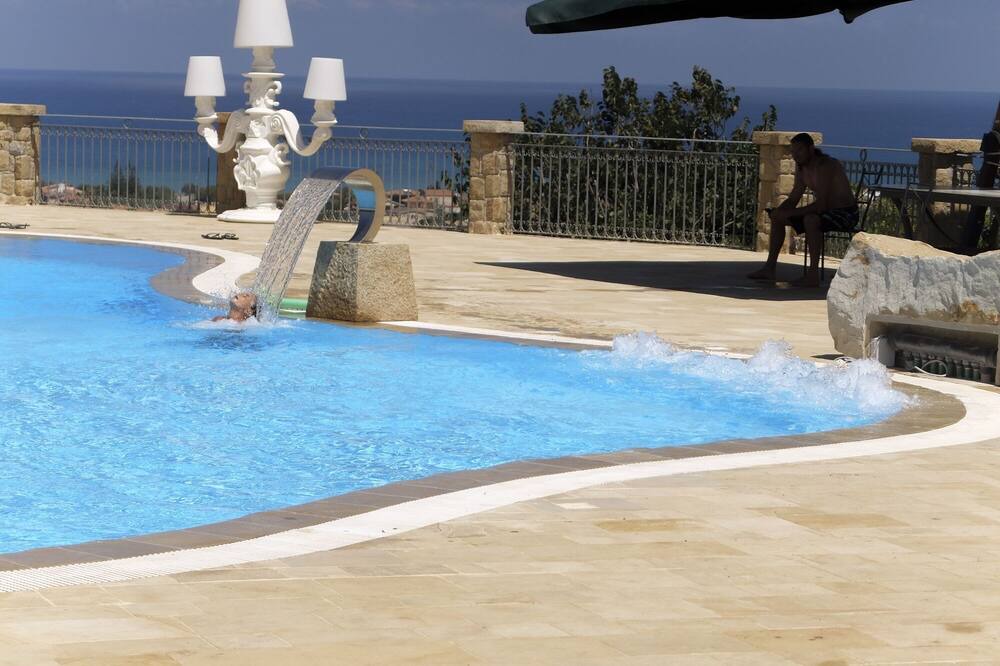 Photo of Outdoor in Lascari