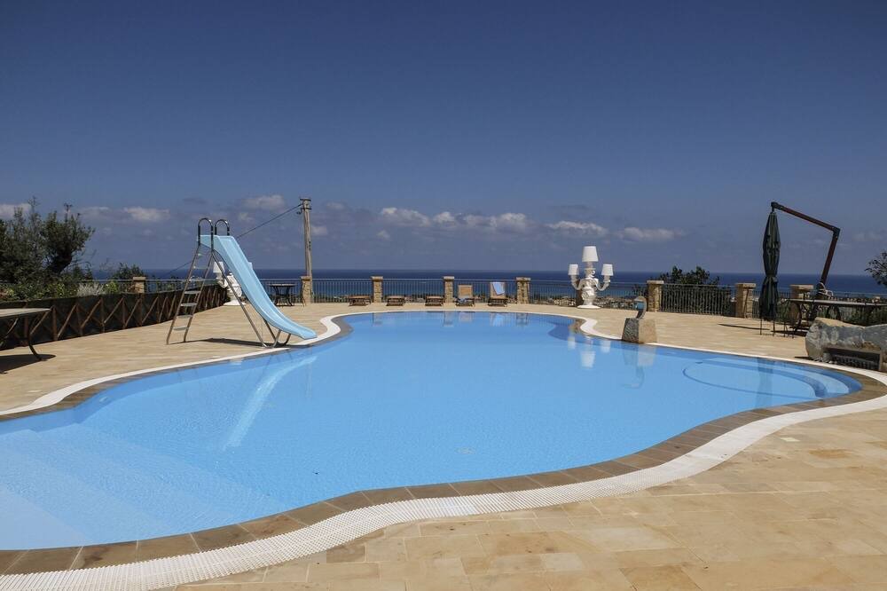 Photo of Outdoor in Lascari