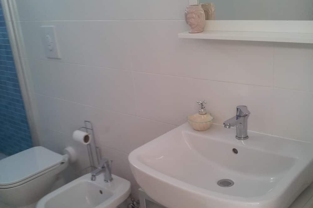 Photo of Bathroom in Ognina