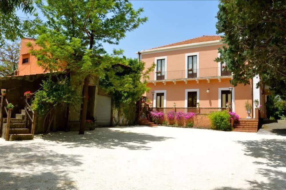 Photo of Outdoor in Viagrande