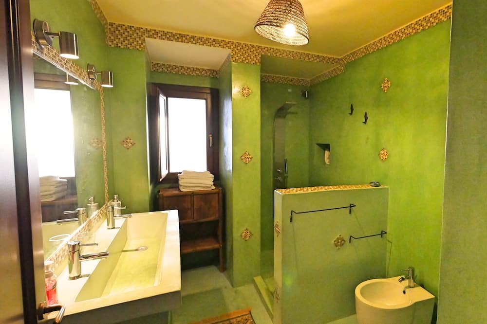 Photo of Bathroom in Scauri I