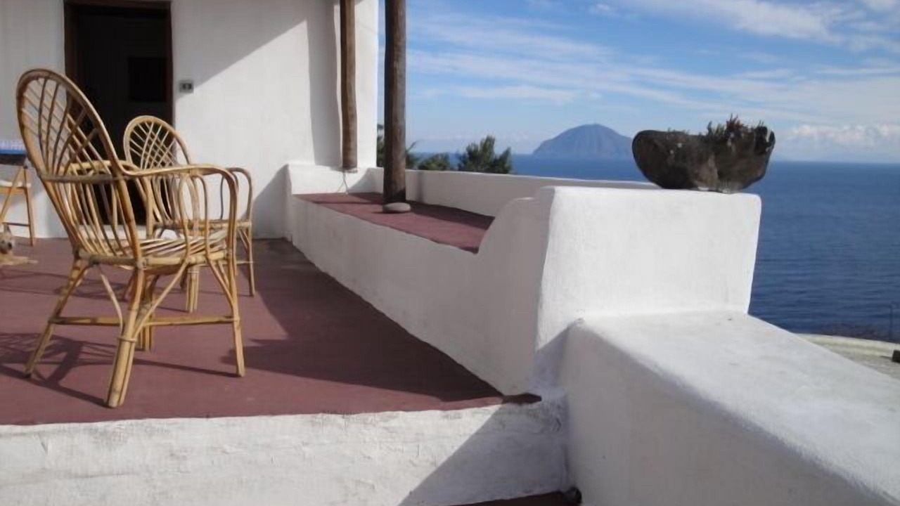 Photo of Patio Balcony in Alicudi