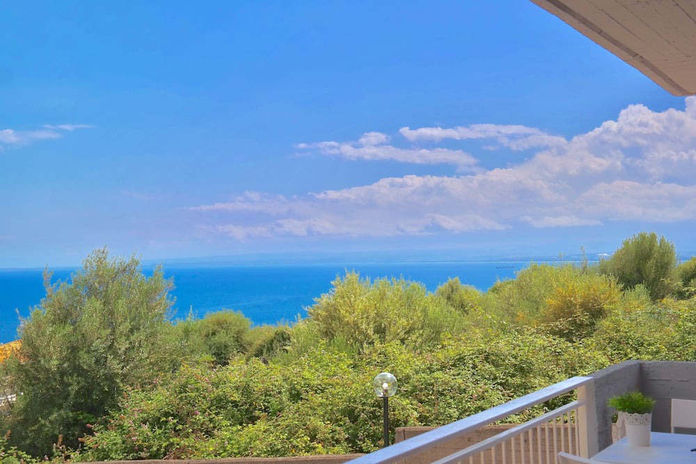 Photo of Outdoor in Vampolieri I