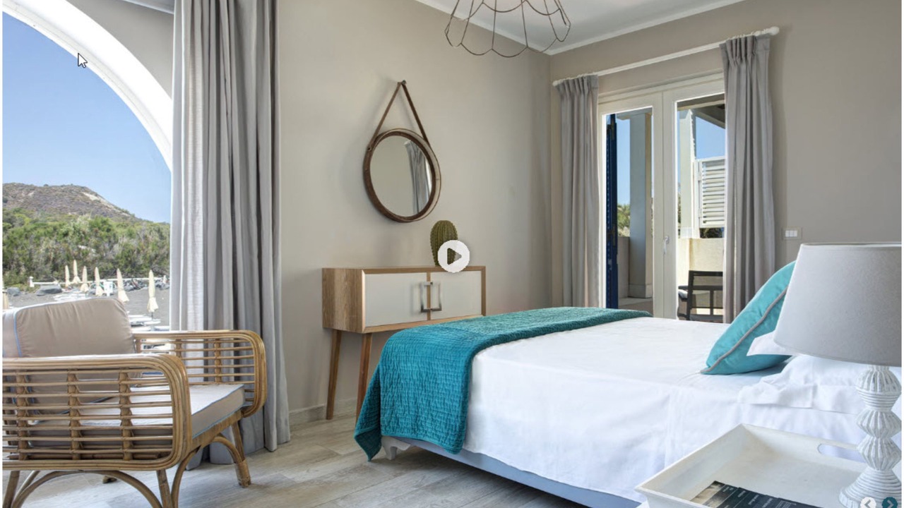 Photo of Bedroom in Vulcano Porto