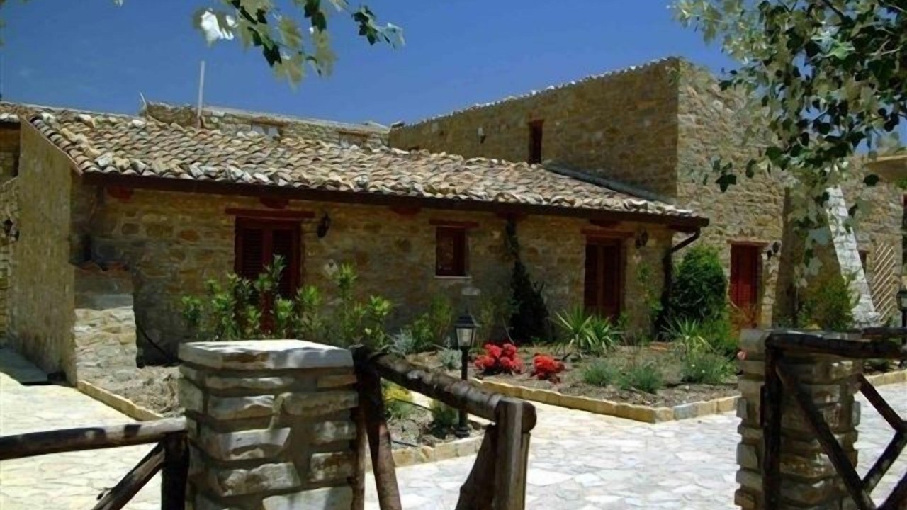 Photo of Outdoor in Landro