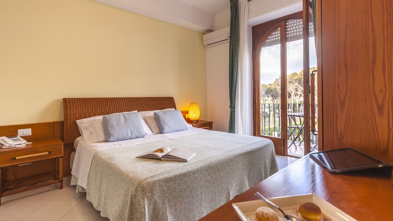 Photo of Bedroom in Vulcano Porto