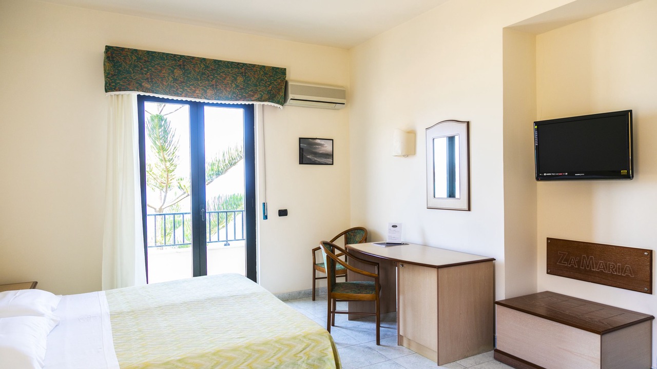 Photo of Bedroom in Canneto di Caronia