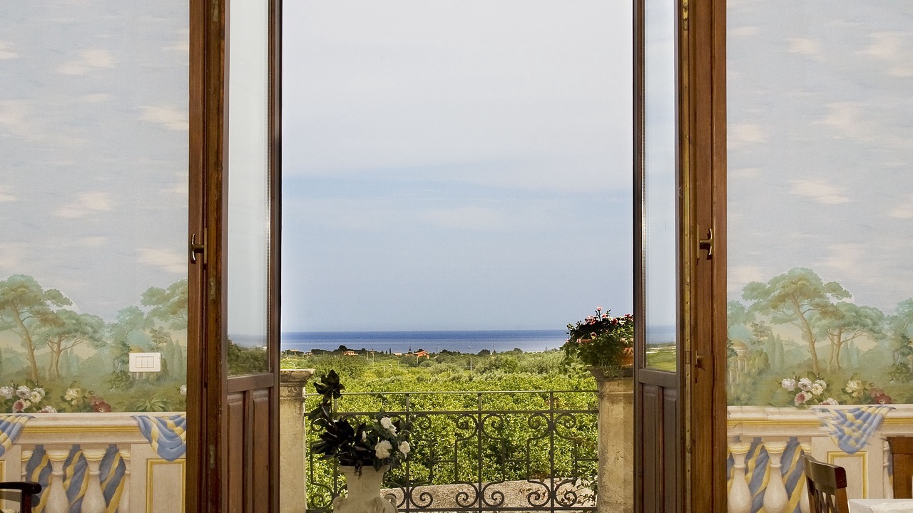 Photo of Others in Noto
