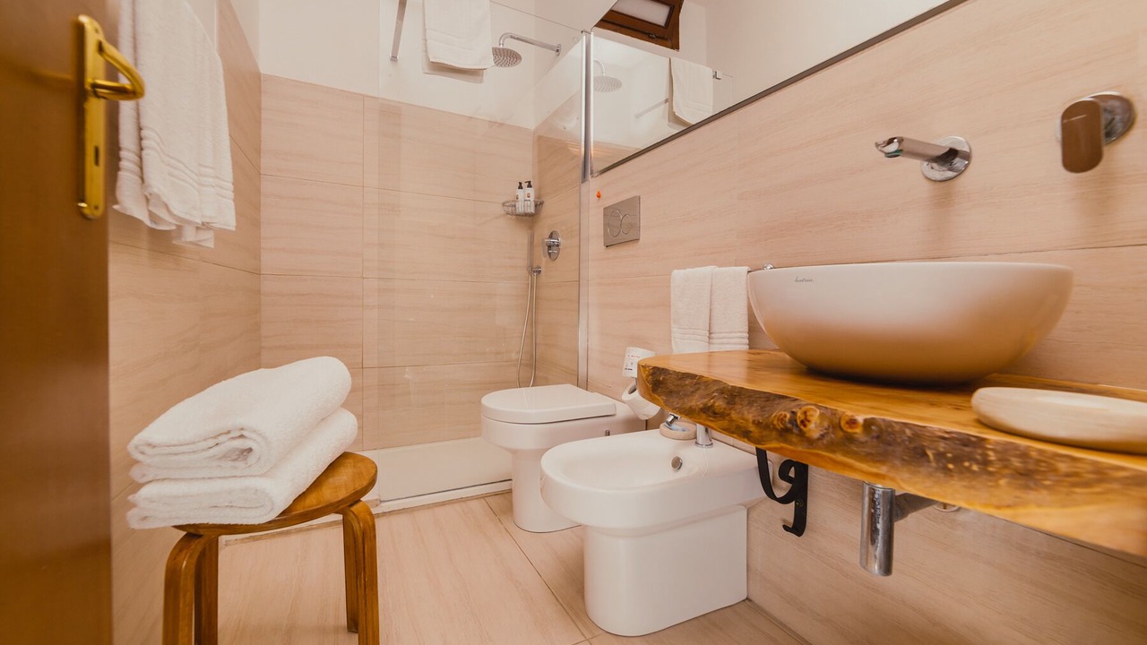 Photo of Bathroom in Noto