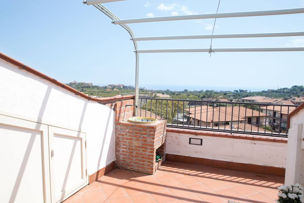 Photo of Patio Balcony in Aci Catena