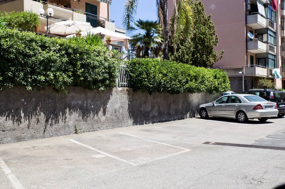 Photo of Outdoor in Aci Catena