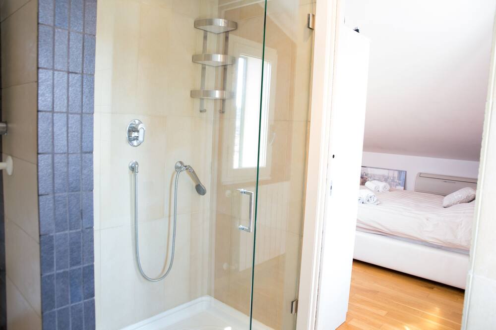 Photo of Bathroom in Aci Catena