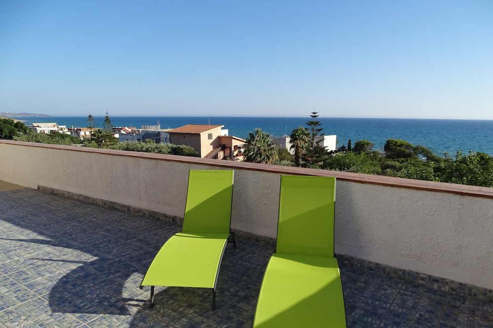 Photo of Patio Balcony in Contrada Fiori Sud