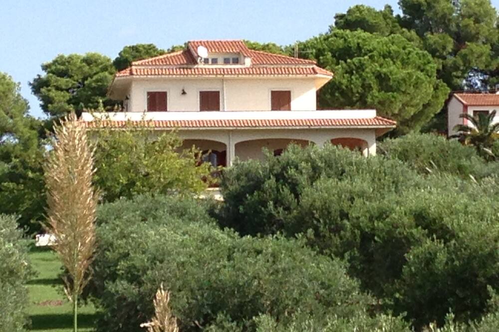 Photo of Outdoor in Contrada Fiori Sud