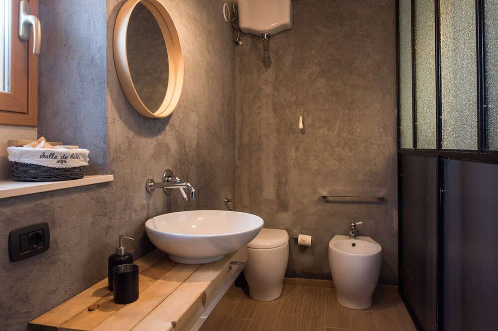 Photo of Bathroom in Santa Lucia