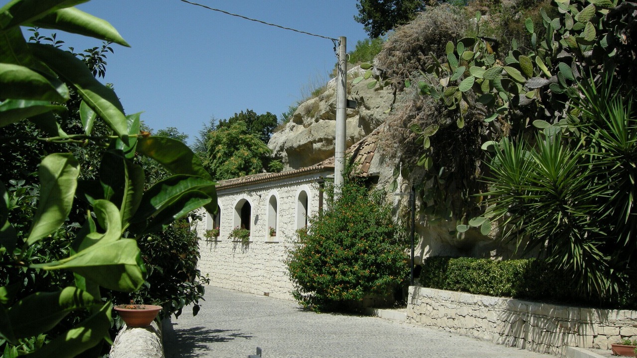 Photo of Others in Vizzini