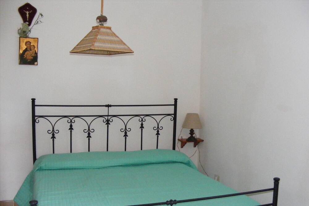 Photo of Bedroom in Malfa
