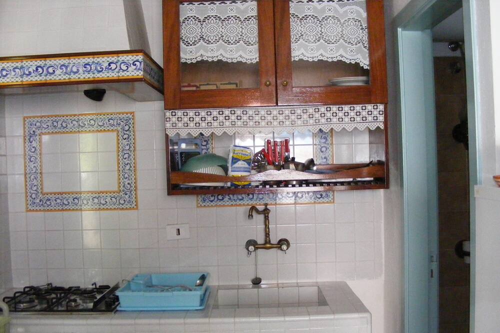 Photo of Kitchen in Malfa