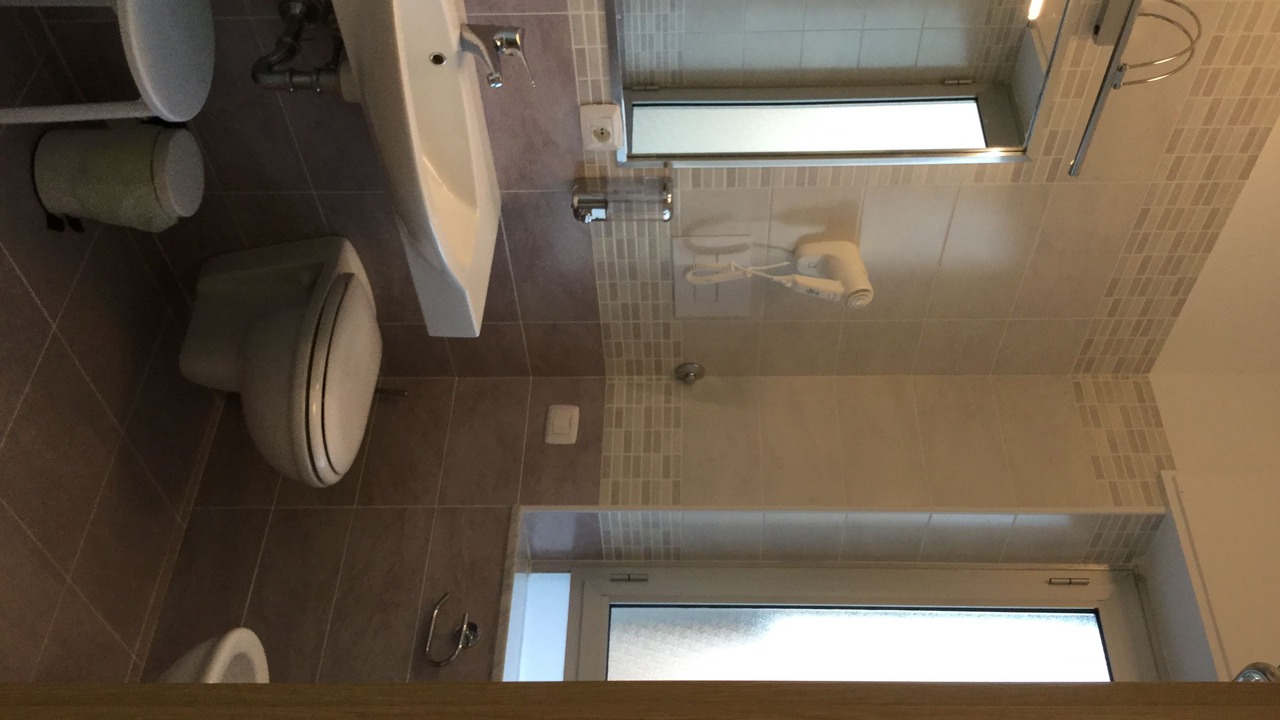 Photo of Bathroom in Gela