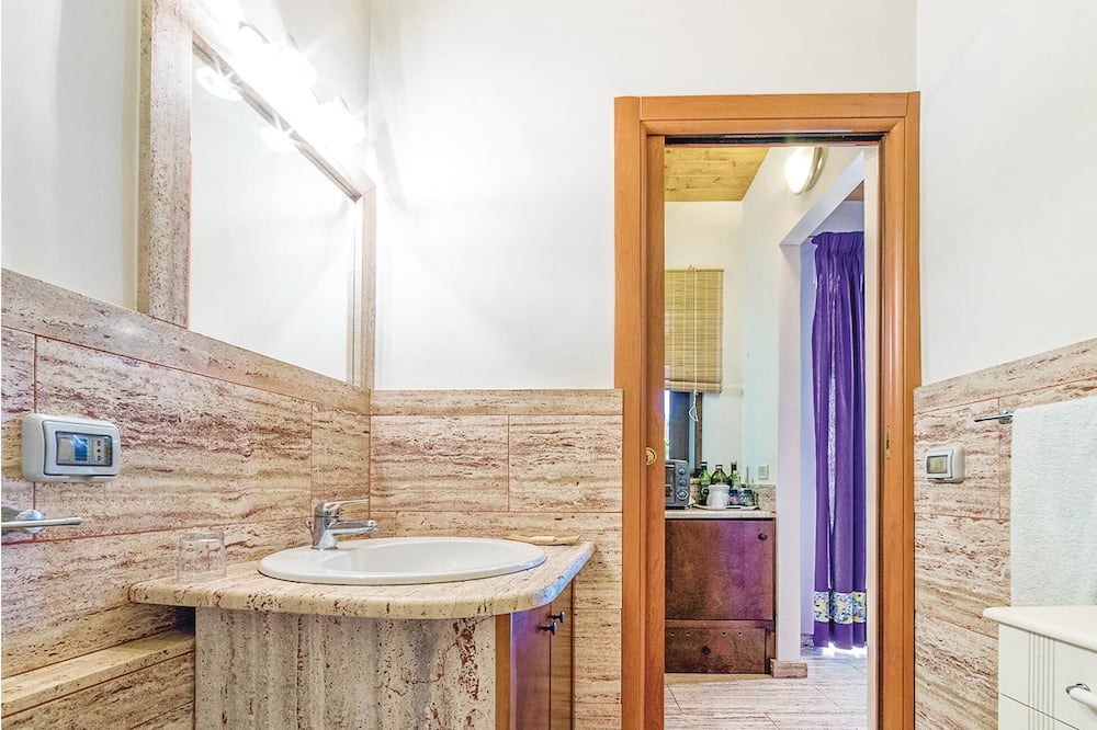 Photo of Bathroom in Porto Palo